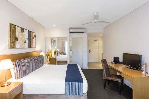 Oaks Broome Hotel - New Castle Holiday 3