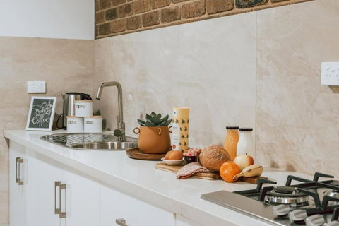 Olinda Sandstone Apartment 2 Bedroom Spa Bath - New Castle Holiday 0