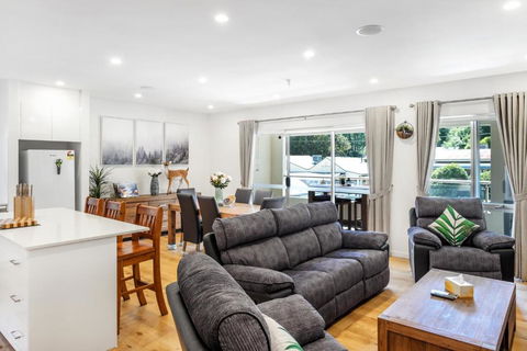 Olinda Two Bedroom Apartment - B2 - New Castle Holiday 3