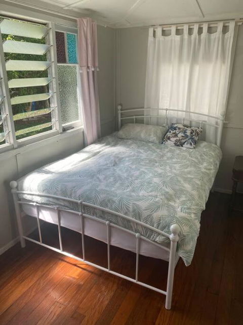 Original Surf Cottage In Heart Of Pottsville Beach - New Castle Holiday 2