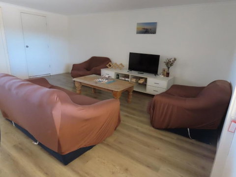 PACEYS PLACE - New Castle Holiday 2