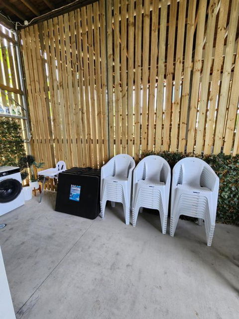 OXLEY Mineral Pool & Private Home SuburbanSTAY - New Castle Holiday 3
