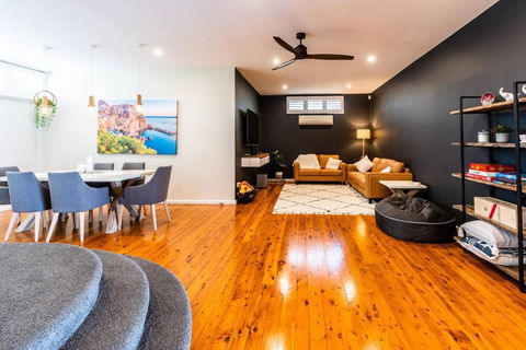 On The Corso - Sun-soaked Serenity With Lake Access - New Castle Holiday 3