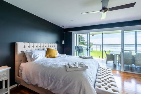 On The Corso - Sun-soaked Serenity With Lake Access - New Castle Holiday 1
