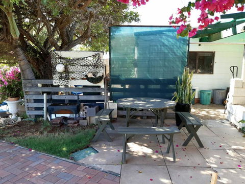 Pelican Point Waterfront Resort Formerly Carnarvon Beach Retreat - New Castle Holiday 2