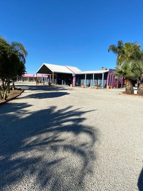 Paddle Steamer Motel - New Castle Holiday 3