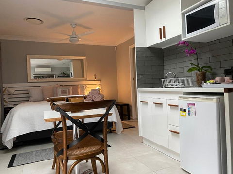 Paperbark Bed & Breakfast - New Castle Holiday 1