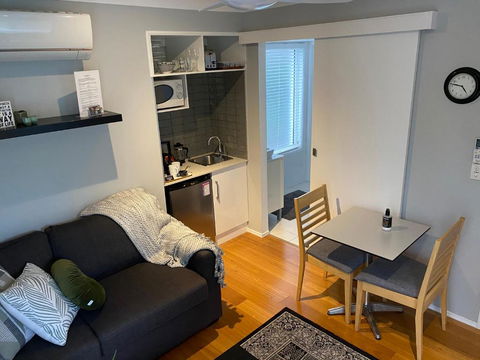Paperbark Bed & Breakfast - New Castle Holiday 0