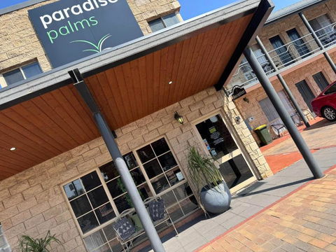 Paradise Palms - New Castle Holiday 3