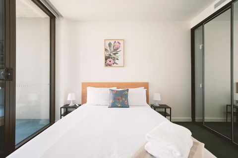 Patio Mt View 1BR Apt In CBD Near ANU And Museum With Free Parking And WiFi - New Castle Holiday 3