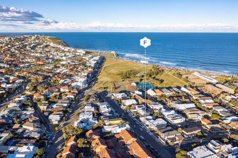 Pattys Cottage - Pet Friendly Home In Merewether - New Castle Holiday 0