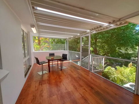 Peaceful Room In Modern And Spacious Baulkham Hills Home - BH2 - New Castle Holiday 3
