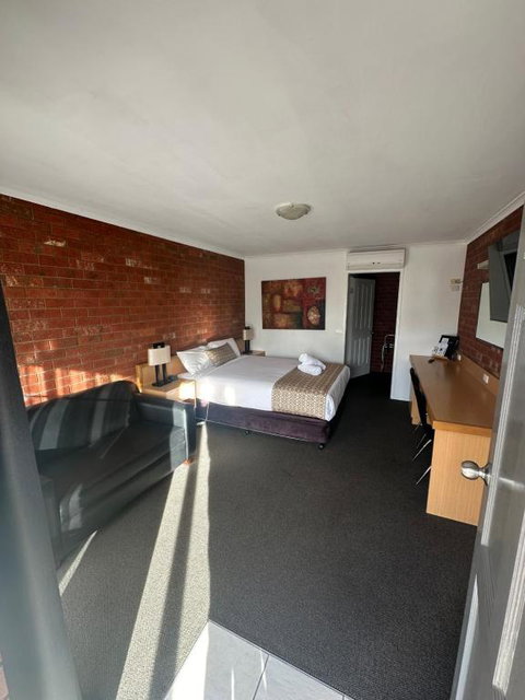 Pevensey Motor Lodge - New Castle Holiday 2