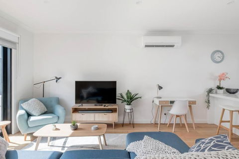 Perfect Port Melbourne Townhouse - New Castle Holiday 1