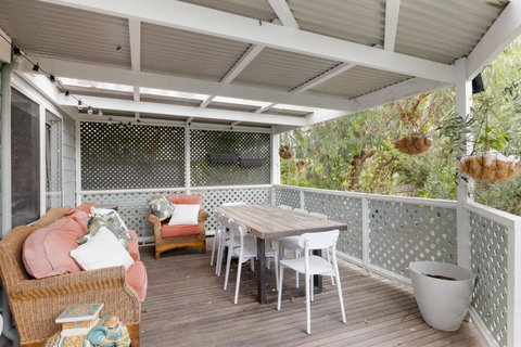 Peppermint Lookout - New Castle Holiday 3