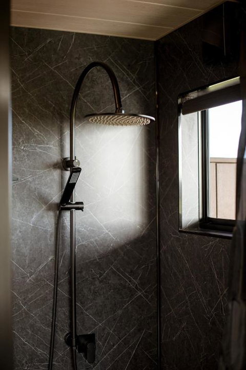 Peter The Tiny Cabin In Esperance - New Castle Holiday 2