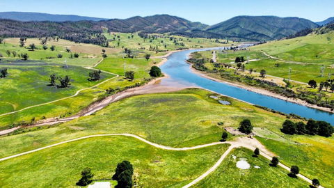 Pether Cottage - Talbingo NSW - New Castle Holiday 0