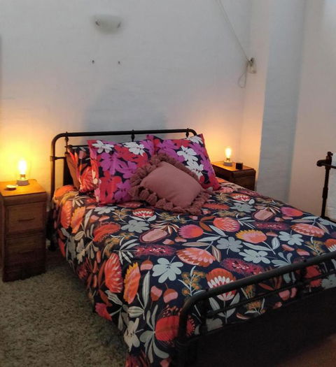 Pips On Mitchell - Beautiful Historic Apartment - New Castle Holiday 1