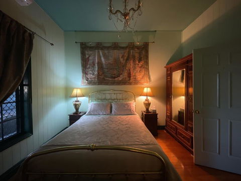 Pitstop Lodge Guesthouse B&B - New Castle Holiday 3