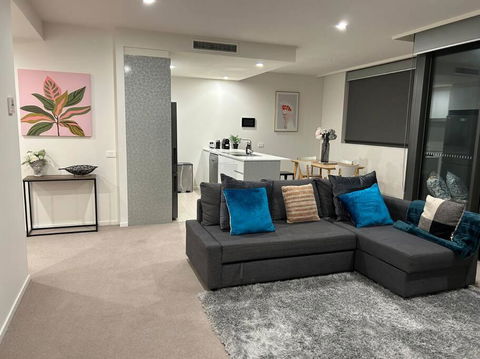 Plush Apartment On Mort - New Castle Holiday 0