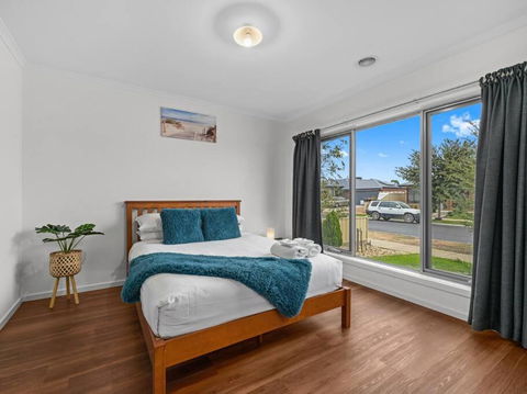 Popular Villa Shepparton - New Castle Holiday 2