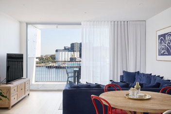 Portside On Honeysuckle with New Castle Holiday