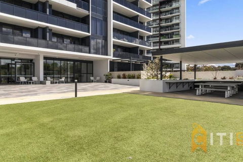 Posh In Phillip - 2bd 2bth Apt - New Castle Holiday 2