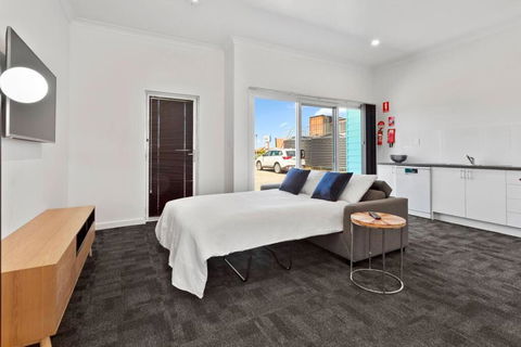 Port Lincoln Shark Apartment 6 - New Castle Holiday 3