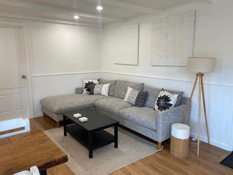 Pet Friendly Cozy Cabin - New Castle Holiday 2