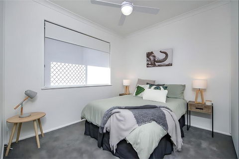 Prickly Pear Stays In Adamstown - New Castle Holiday 1