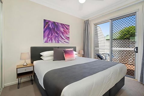 Prickly Pear Stays In Mayfield - New Castle Holiday 0