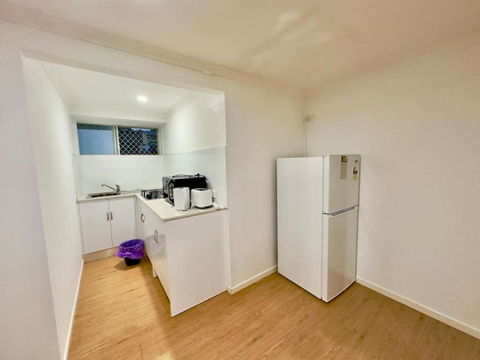 Prime 1BR Near Transport And Retail - New Castle Holiday 0