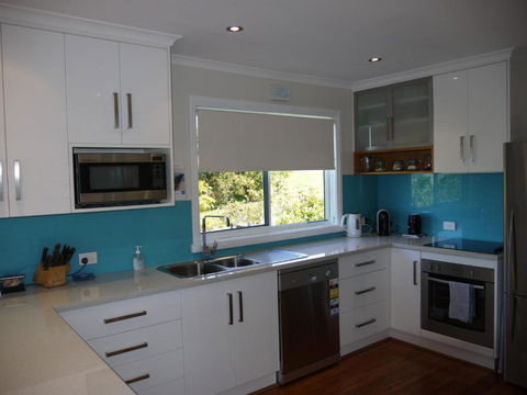 Prime Location - Totally Refurbished - New Castle Holiday 2