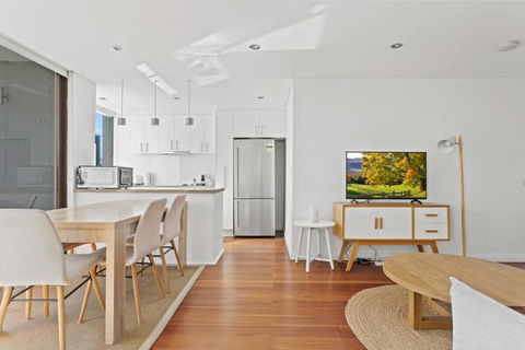 Prime Location 2-Bed Apartment With Parking - New Castle Holiday 2