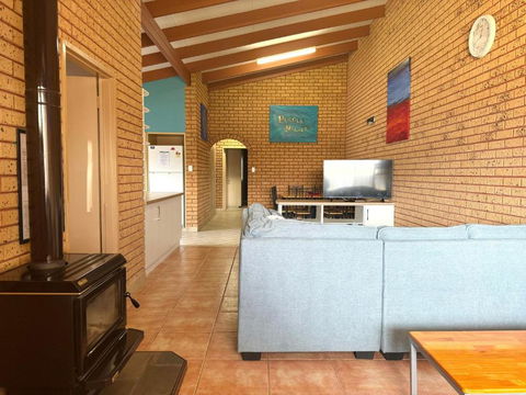 Puggle Palace - New Castle Holiday 1