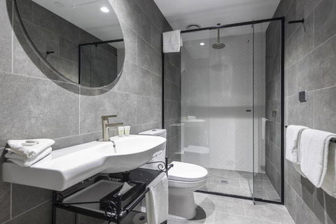 Q Squared Serviced Apartments - New Castle Holiday 3