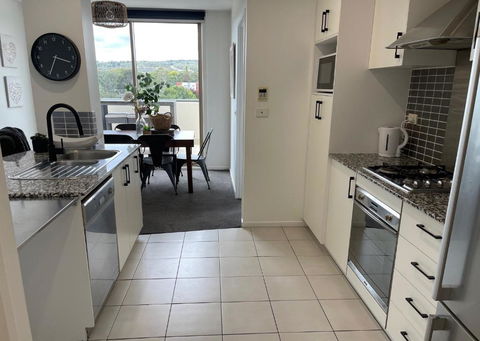 Qbn Cracker: 2BR, 2BA, 2 Secure B/ Ment Car Parks - New Castle Holiday 3