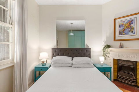 Quaint 3-Bed Heritage Home In The Heart Of Sydney - New Castle Holiday 0