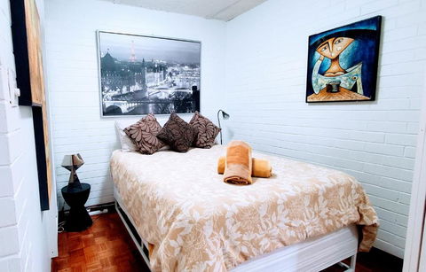 Quaint & Tranquil Subiaco 1 Bedroom Apartment - New Castle Holiday 0