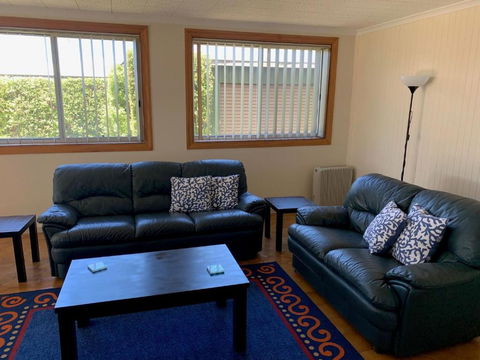 Quaint Hideaway - New Castle Holiday 3