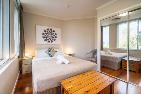 Quaint Auchenflower 1B1B Apt W Parking Close To UQ - New Castle Holiday 3