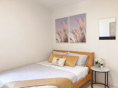 Quaint Double Or Queen Room - Mins To Stations&UNSW - Shared Bathroom - New Castle Holiday 0