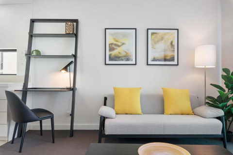 Quattro Apartments - New Castle Holiday 3