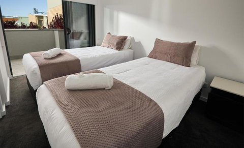 Quattro On Young - New Castle Holiday 1