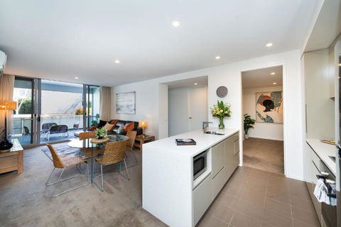 Quayside 127 - New Castle Holiday 2