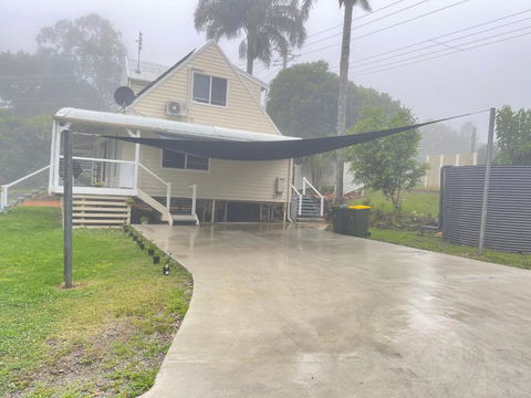 Quiet, Cozy And Calm 3 Bedroom House. - New Castle Holiday 3