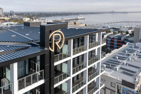 R Hotel Geelong - New Castle Holiday 1