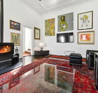 Aston on Church - luxury accommodation - New Castle Holiday