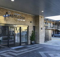 Astro Dish Motor Inn - New Castle Holiday