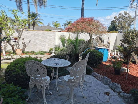 Attached Self Service Waterfront Whole Villa - Sydney - New Castle Holiday 3
